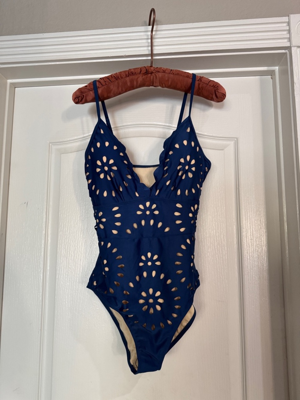 Flaxmaker One Piece Petal Hollow V Neck Swimsuit and Skirt Blue XL NWT - Picture 2 of 11